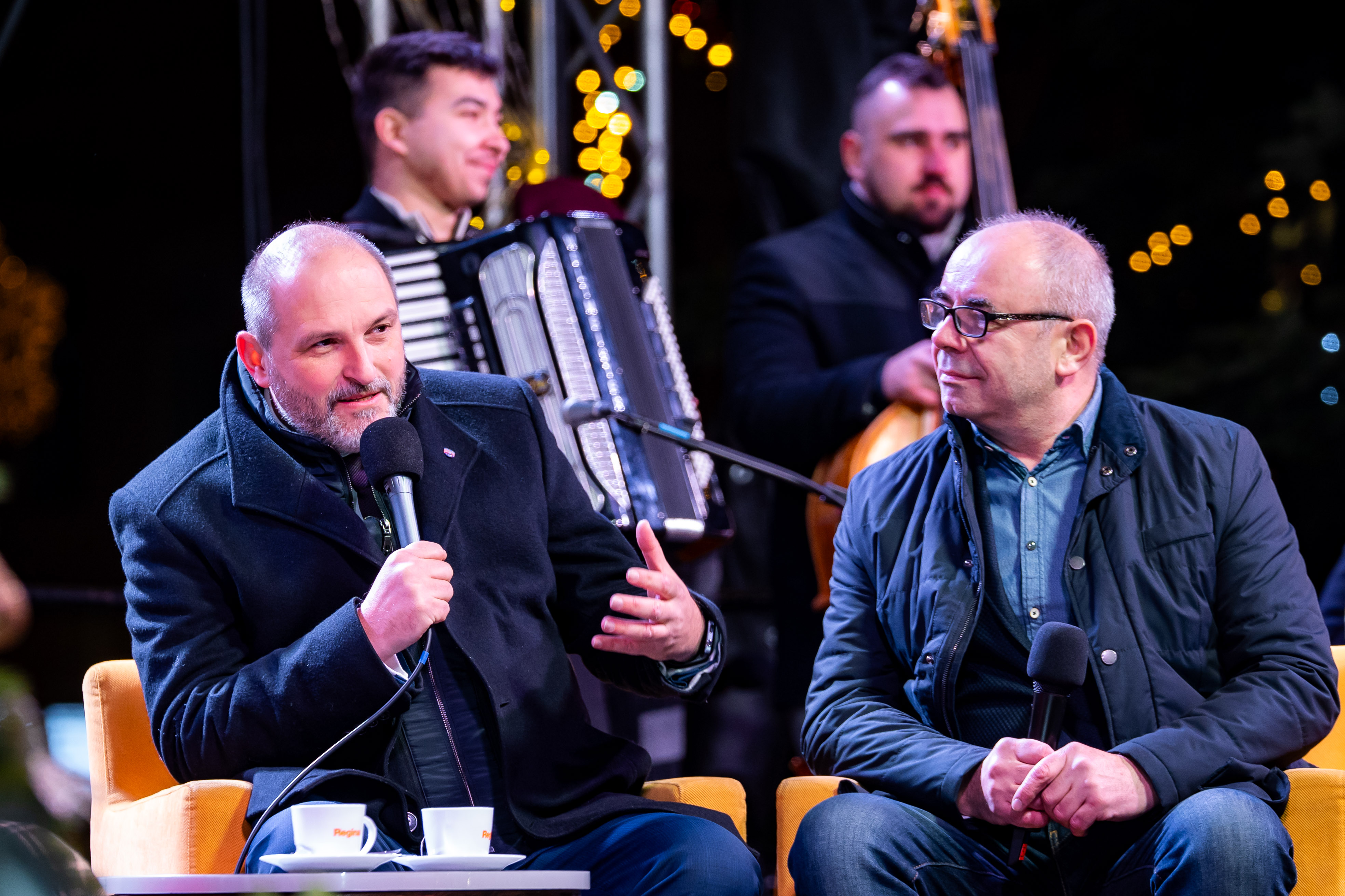 VIANOCNA TELEVIZNA REGINA-50